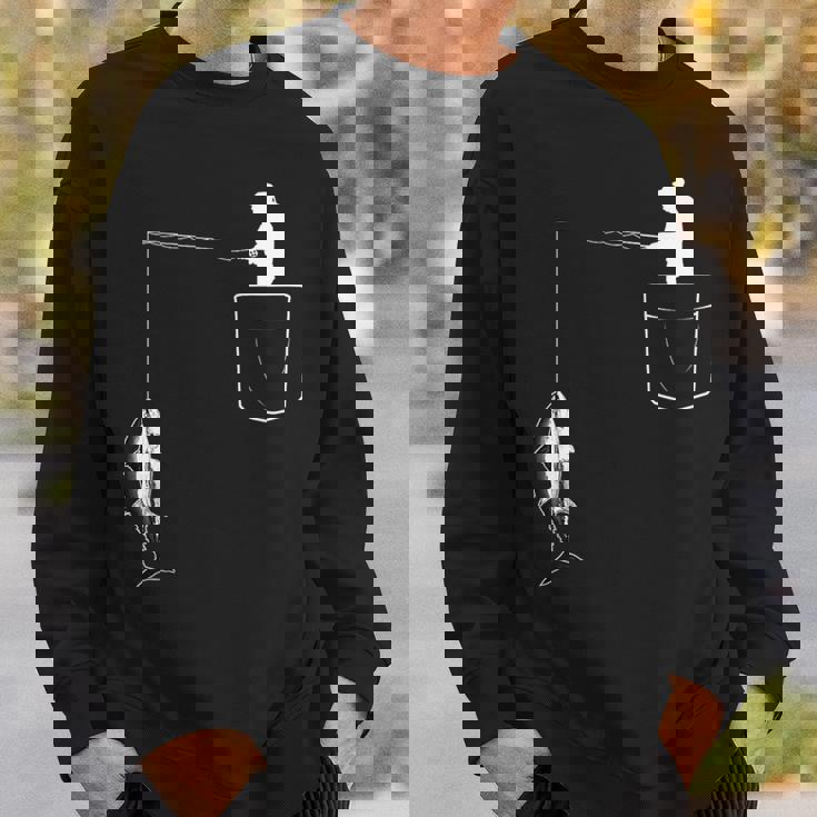 ポケットに入ったマグロ 魚釣り 面白い漁師 スウェットシャツ 彼への贈り物