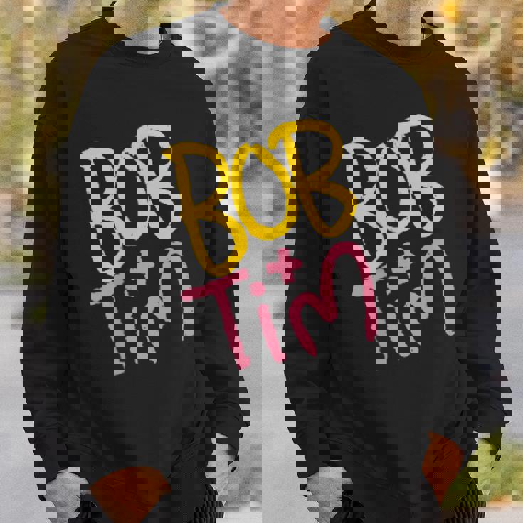 ミニオンズ ボブ&ティム Here For The Hugs スウェットシャツ 彼への贈り物