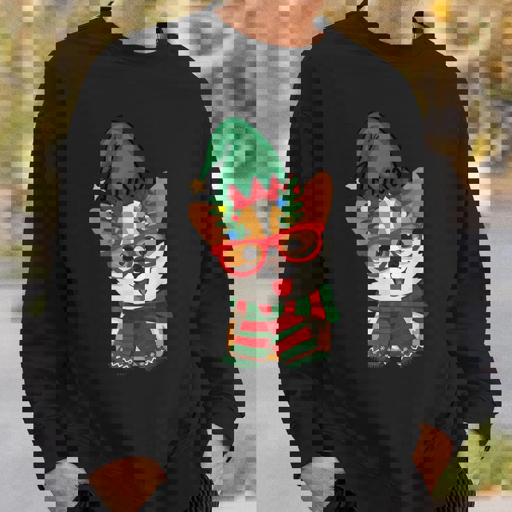 メリークリスマス かわいいオタクウェールズコーギー エルフの帽子とスカーフ付き スウェットシャツ 彼への贈り物