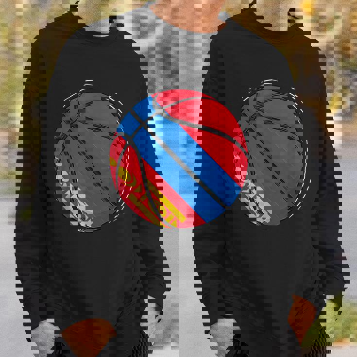 モンゴルの国旗が付いたバスケットボールボール スウェットシャツ 彼への贈り物