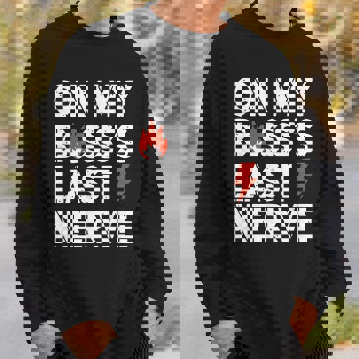 ライトニングボルトでボスの最後の神経質について スウェットシャツ 彼への贈り物