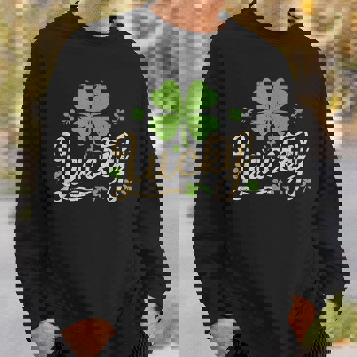 ラッキーシャムロック 四つ葉のクローバー 聖パトリックの日 スウェットシャツ 彼への贈り物