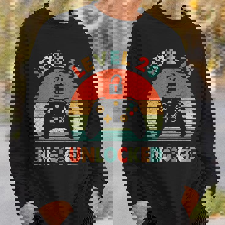 レベル 20 アンロック レトロ ヴィンテージ 面白い 20歳の誕生日 ゲーマー スウェットシャツ 彼への贈り物