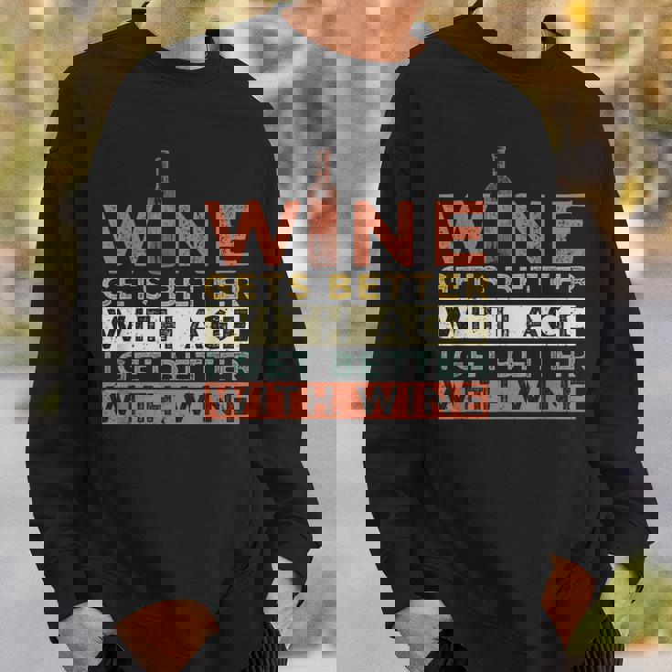 ワインは年を重ねるごとに良くなる私はワインと共に良くなる スウェットシャツ 彼への贈り物