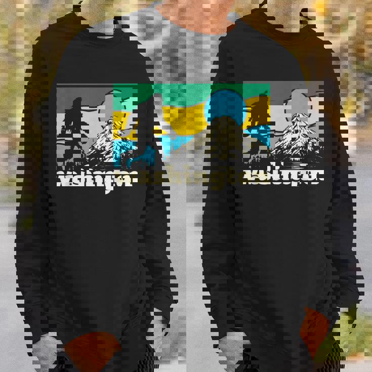 ワシントン州立大学ホームマウンテンズ ビッグフット サスカッチ イエティ ギフト スウェットシャツ 彼への贈り物