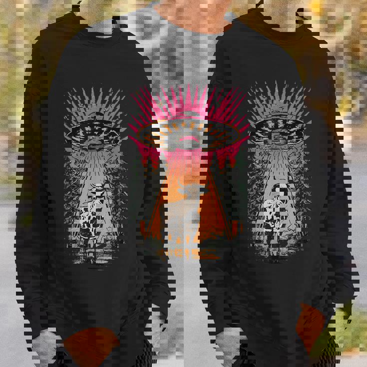 ヴィンテージ Ufo 牛 誘拐 エイリアン レトロ スウェットシャツ 彼への贈り物