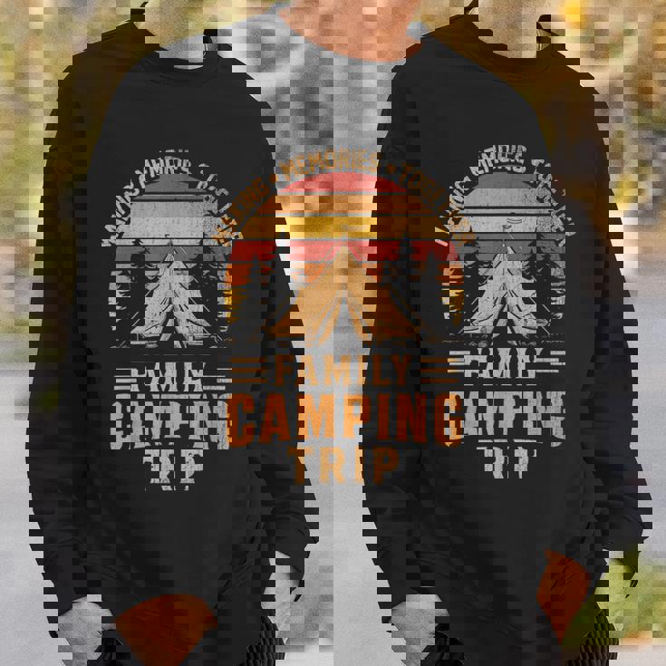 ヴィンテージ キャンパー キャンプ ファミリー キャンプ 旅行 2024 マッチング グループ スウェットシャツ 彼への贈り物