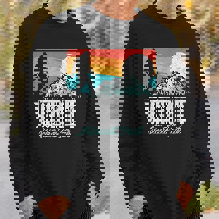 ヴィンテージ ヨセミテ国立公園 ビッグフット 山脈 グラフィック スウェットシャツ 彼への贈り物