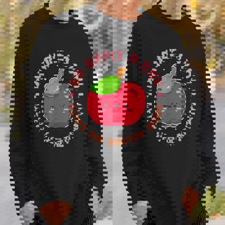 一日のリンゴは医者を遠ざけます スウェットシャツ 彼への贈り物