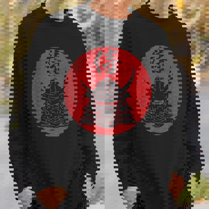 侍の戦士の兜日本の漢字-黒 スウェットシャツ 彼への贈り物