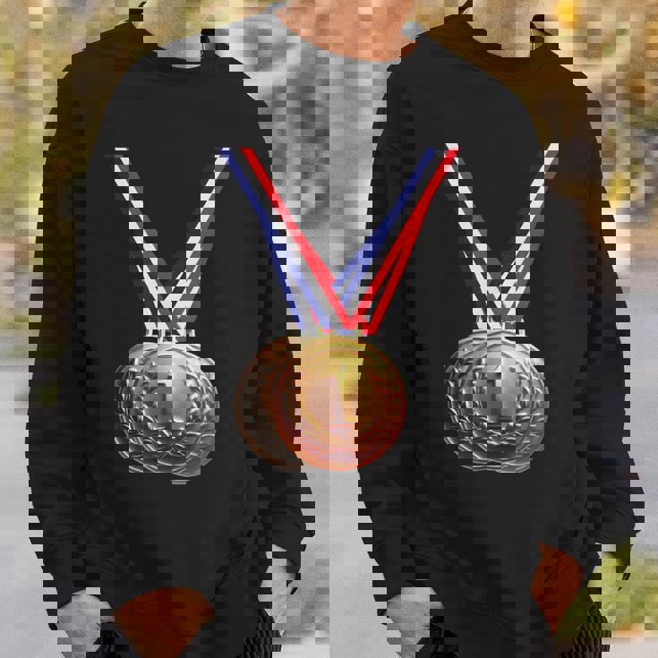 優勝者の学校チームとチャンピオンのための金メダル。 スウェットシャツ 彼への贈り物