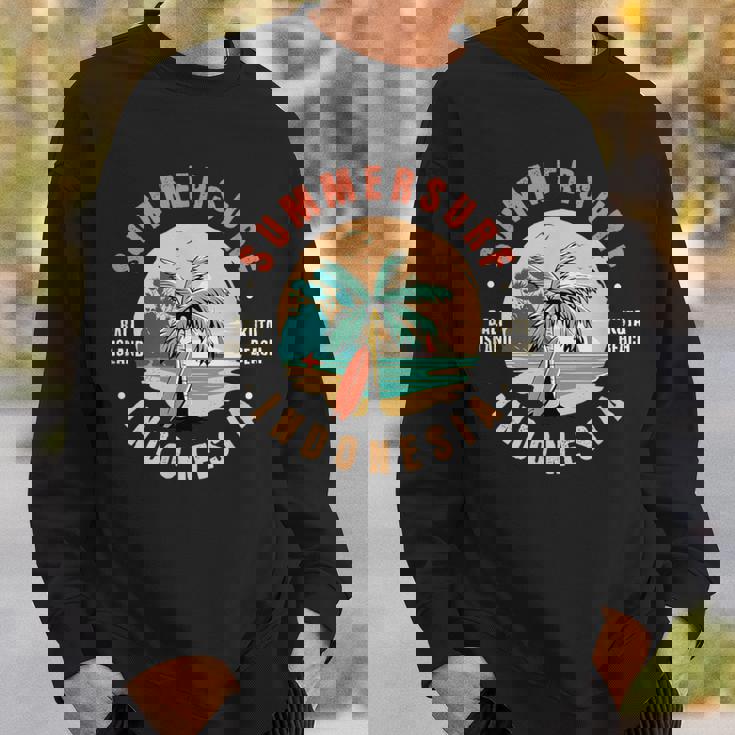 夏のサーフ、バリ島、クタビーチ、インドネシア旅行 スウェットシャツ 彼への贈り物