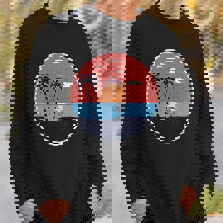 夏のビーチパームグラフィックポケットパッチバッジアイコンミニマリスト。 スウェットシャツ 彼への贈り物