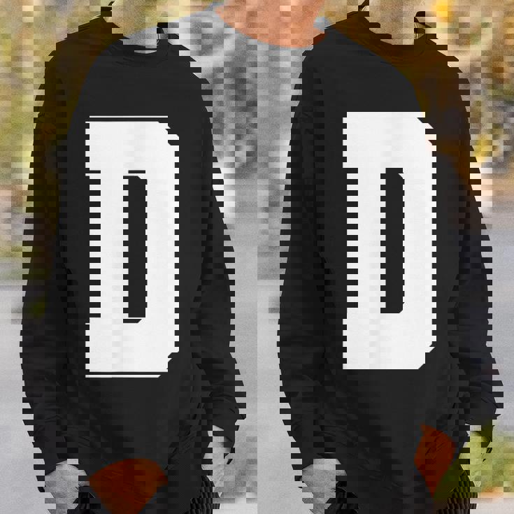 大文字 D アルファベットモノグラム イニシャル スウェットシャツ 彼への贈り物