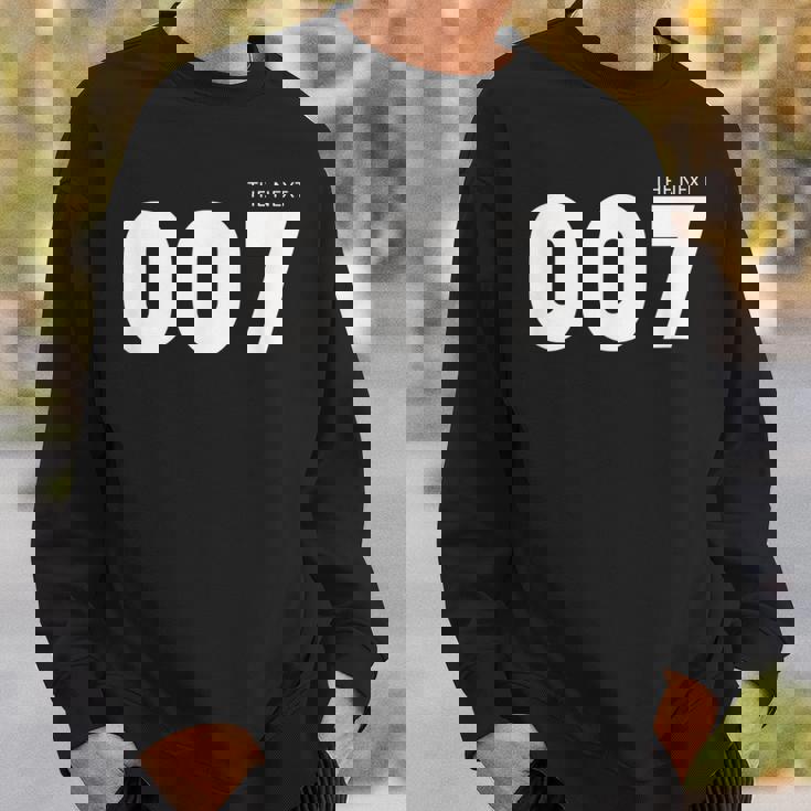 次回の007 スウェットシャツ 彼への贈り物