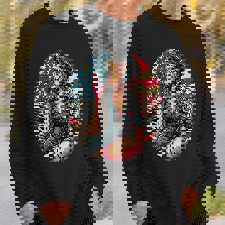 第二次世界大戦 爆撃機 葉巻 喫煙 ピンナップガール スウェットシャツ 彼への贈り物