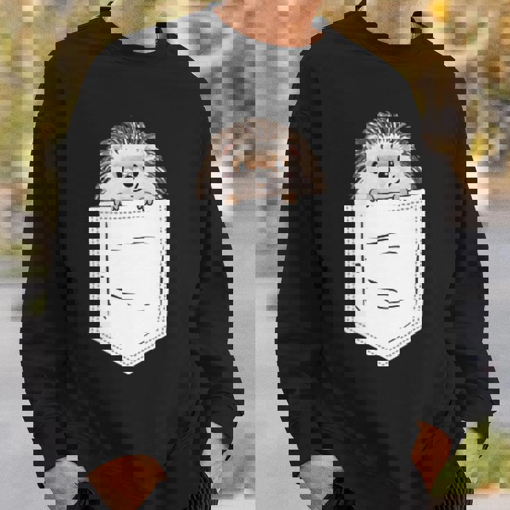 胸ポケットに入ったハリネズミ 衣類 ハリネズミ ギフト スウェットシャツ 彼への贈り物