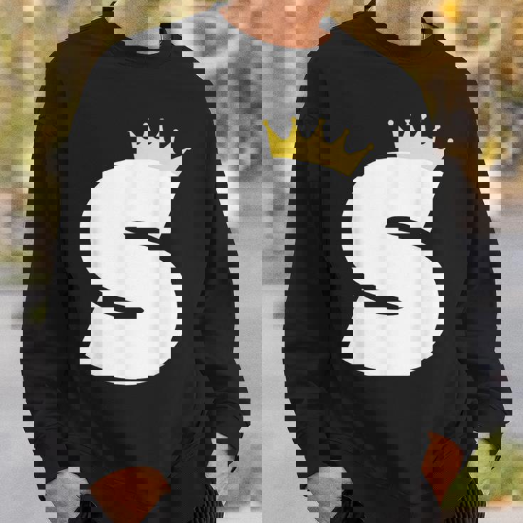 英文字 大文字 アルファベット モノグラム イニシャル キング クイーン クラウン スウェットシャツ 彼への贈り物