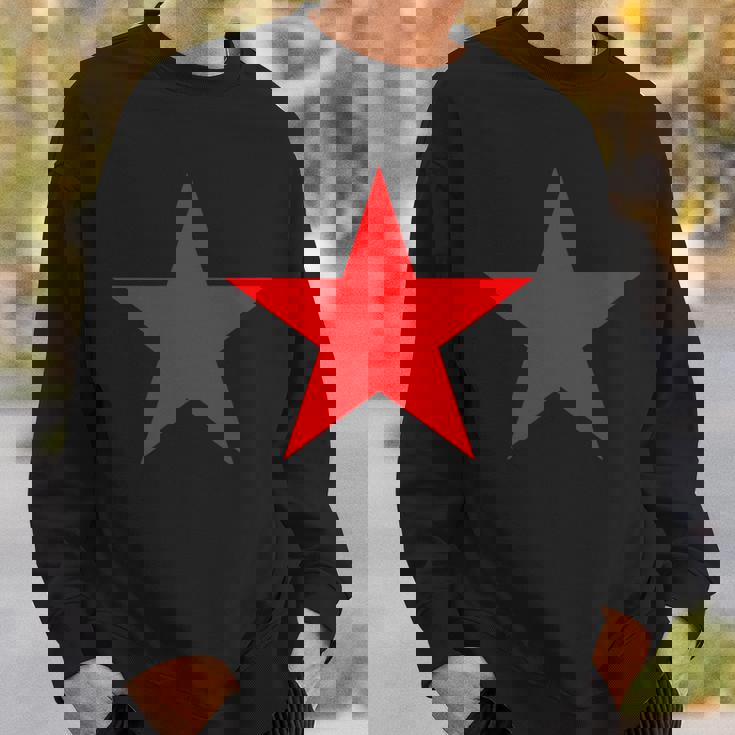 複数のカラーにレッドスター。 スウェットシャツ 彼への贈り物