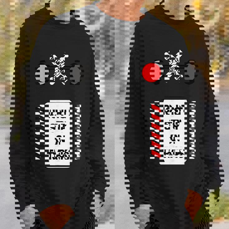 踏切サイン ハロウィン コスチューム 鉄道 電車 スウェットシャツ 彼への贈り物