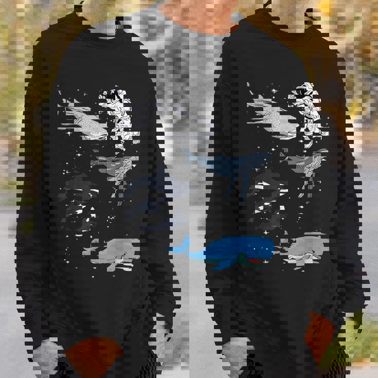 銀河 宇宙 ジンベエザメ シロイルカ ザトウクジラ 海洋 オルカ クジラ スウェットシャツ 彼への贈り物