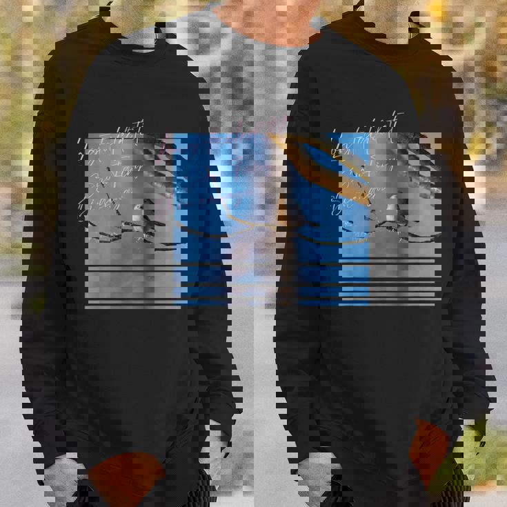 雪の妖精 北海道 日本の小鳥 青空 写真 スウェットシャツ 彼への贈り物