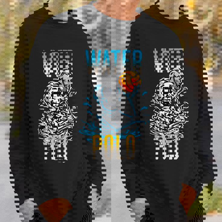 面白いスケルトン水球スポーツファン漫画スタイル スウェットシャツ 彼への贈り物