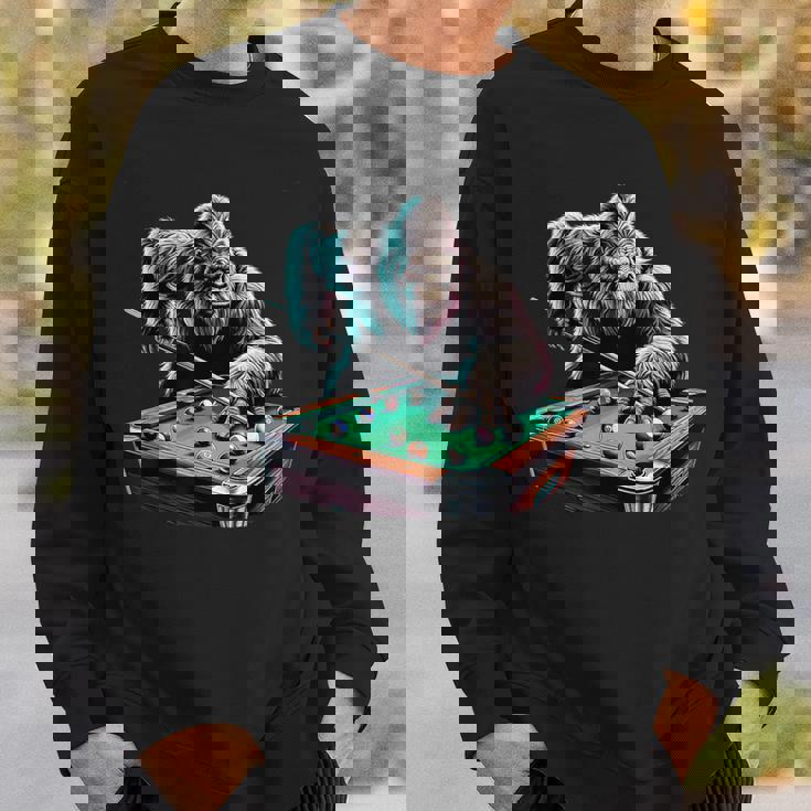 面白いビッグフットサスカッチ ビリヤード プールプレーヤー 男性 男の子 スウェットシャツ 彼への贈り物