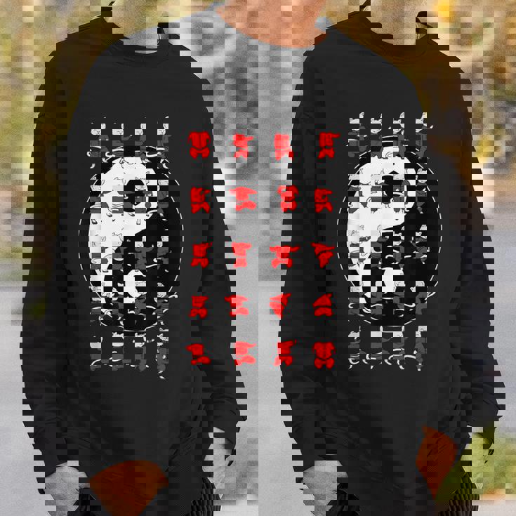 面白い太極拳猫が陰陽のデザインを動かす スウェットシャツ 彼への贈り物