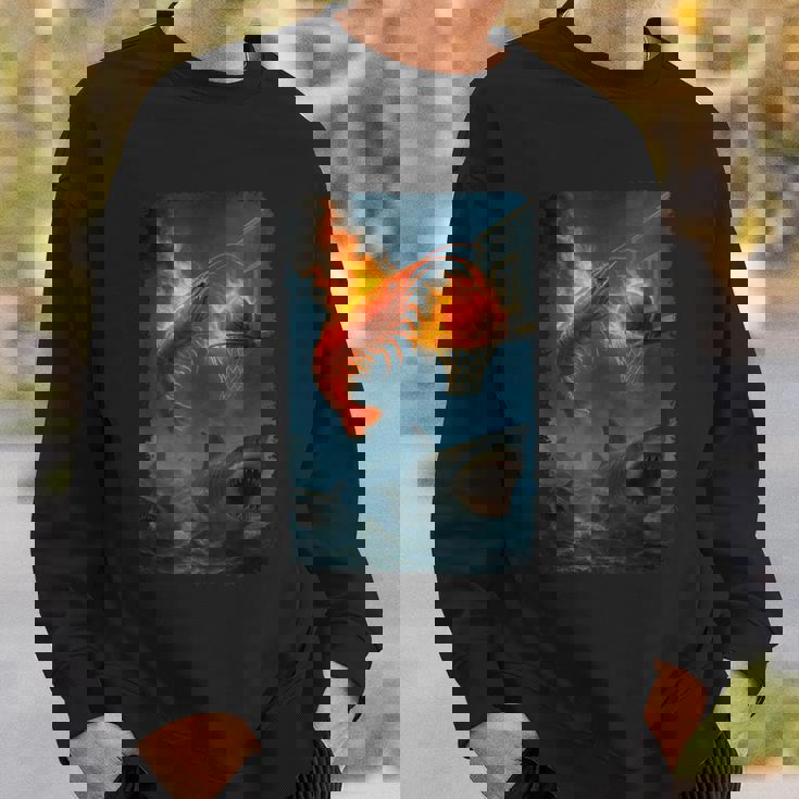 面白い燃えるようなエビスラムダンキングサメのミーム。 スウェットシャツ 彼への贈り物