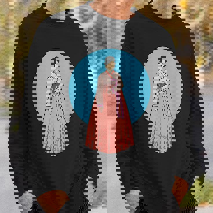 韓国伝統韓服を着た韓国の美少女 スウェットシャツ 彼への贈り物