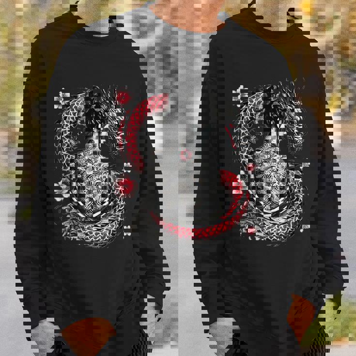 龍と刺青芸者 スウェットシャツ 彼への贈り物