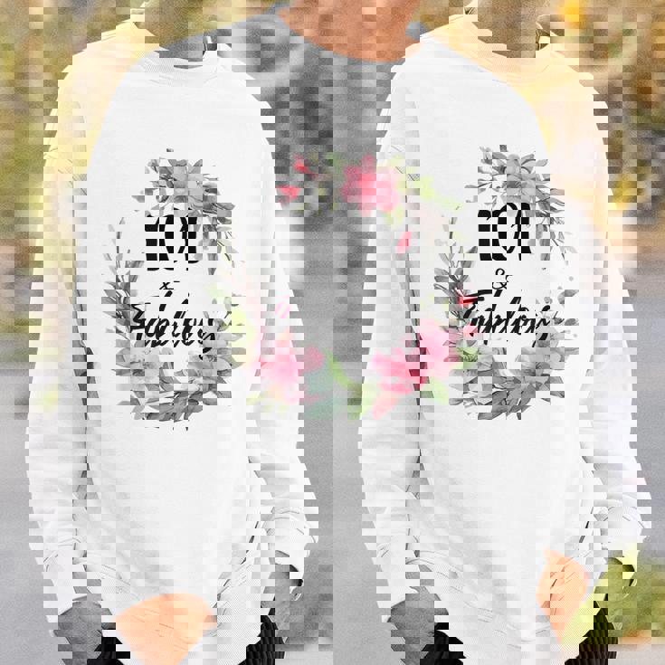 101歳&素晴らしいフローラルパーティーハッピー101歳の誕生日 スウェットシャツ 彼への贈り物