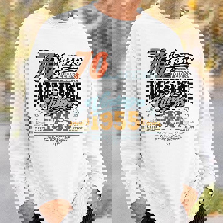 70歳の誕生日 ヴィンテージ 1955 70 Years Of Being Awesome レトロ スウェットシャツ 彼への贈り物