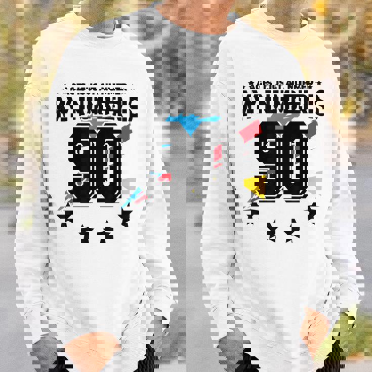 Age Is Just Number スポーツ 90歳 面白い 90歳の誕生日 スウェットシャツ 彼への贈り物