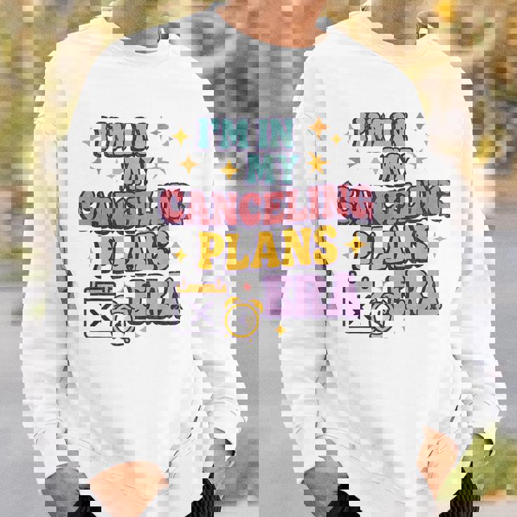 Canceling Plans Era – 面白い内向的反社会的t スウェットシャツ 彼への贈り物