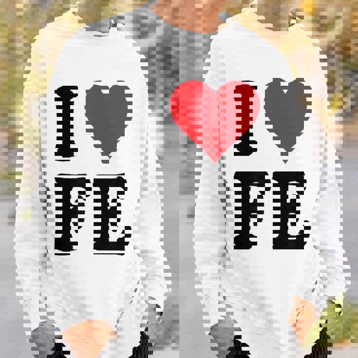 I Heart Fe Initials I Love FE First And Last Name F E スウェットシャツ 彼への贈り物