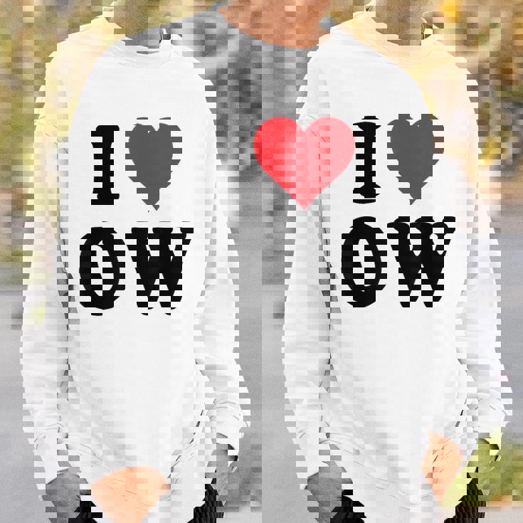 I Heart Ow Initials I Love OW First And Last Name O W スウェットシャツ 彼への贈り物