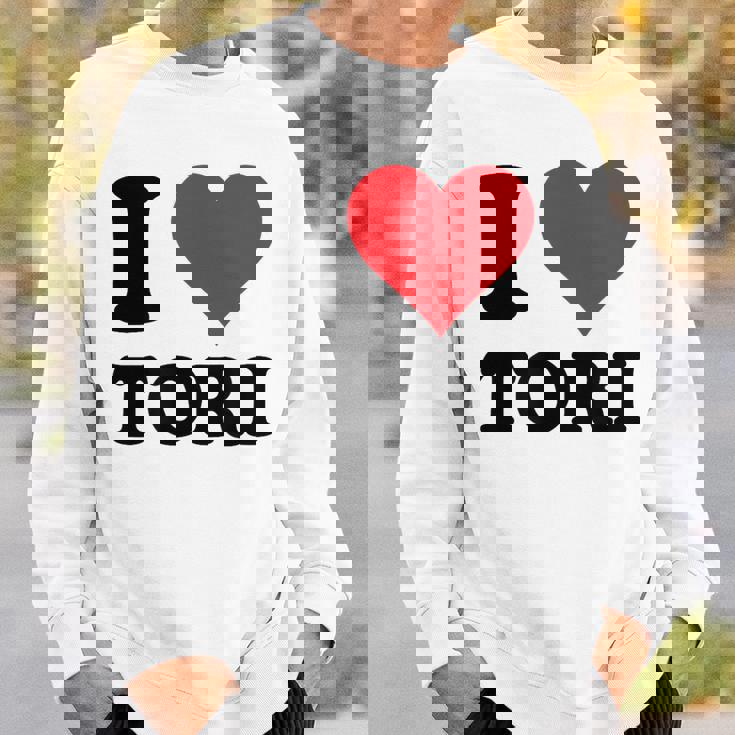 I Heart Tori ファーストネーム I Love パーソナライズ スウェットシャツ 彼への贈り物