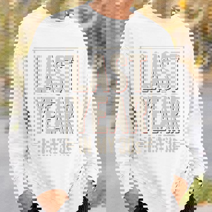 Hello 39 Officially Awesome 39Th Birthday Party Idea 長袖tシャツ スウェットシャツ 彼への贈り物