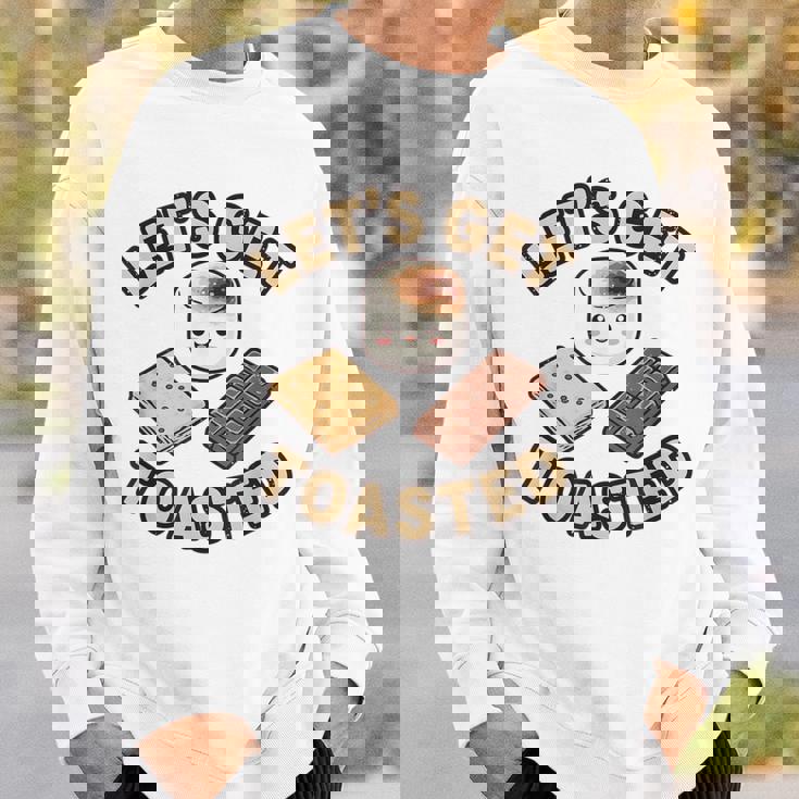 Kawaii'mores Let's Get Toast キュート 面白い キャンプ 駄洒落。 スウェットシャツ 彼への贈り物