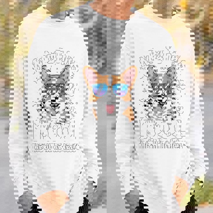 My Dog Thinks I'm Cool Corgi Dog Lover 長袖tシャツ スウェットシャツ 彼への贈り物