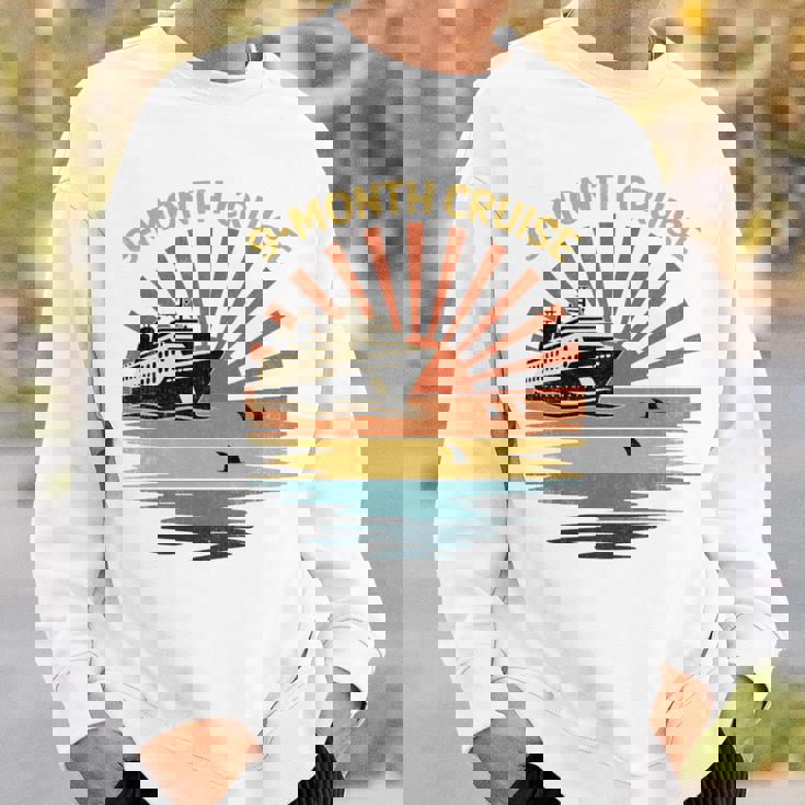 Nine Month Cruisehipunset Withharks In Ocean 長袖tシャツ スウェットシャツ 彼への贈り物