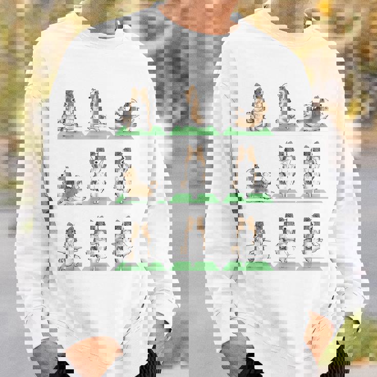 Shetland シープドッグ シェルティ 犬 ヨガ ポーズ ワークアウト エクササイズ スウェットシャツ 彼への贈り物