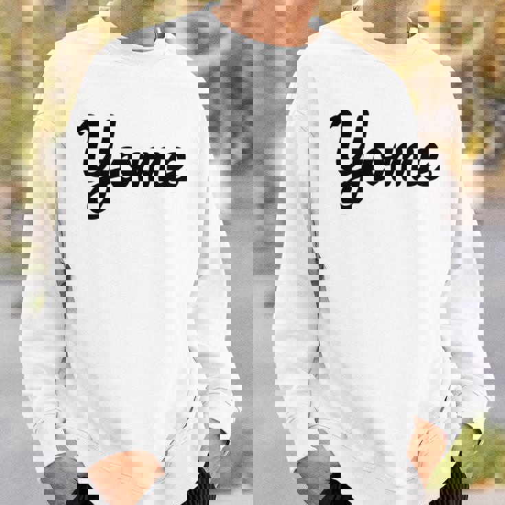 【Yome】嫁 よめ シンプル おしゃれ ローマ字 夫婦お揃い 結婚祝い カップル ペアルック おもしろ ペア スウェットシャツ 彼への贈り物