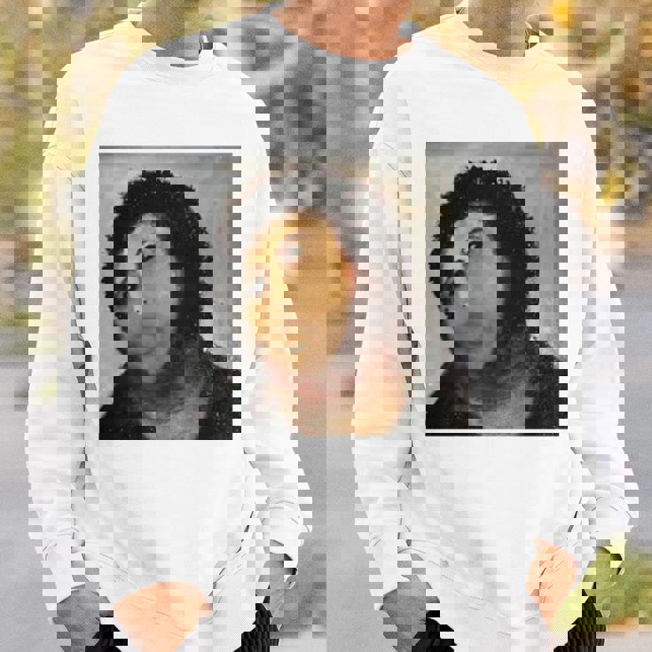 【キリスト画】おばあさんが勝手に修復した教会の壁画が人気爆発 長袖tシャツ スウェットシャツ 彼への贈り物