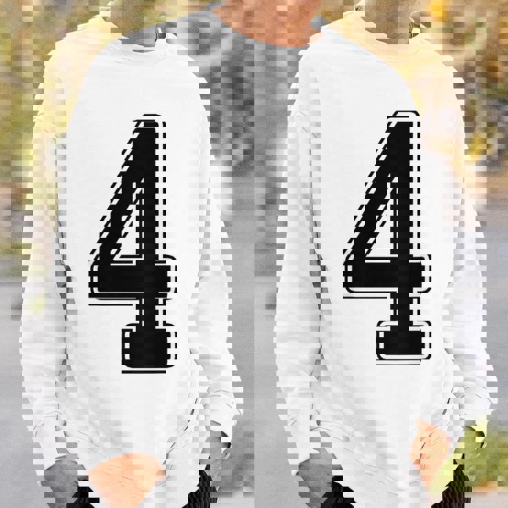 【バックプリント・背中側】4 数字 背番号 ユニフォーム ナンバー【ブラック／黒の文字】スポーツ 野球 サッカー 部活 スウェットシャツ 彼への贈り物