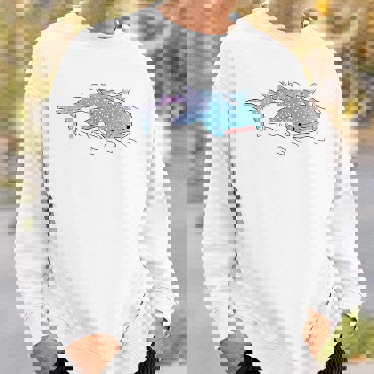 かわいい カワイイ エステ ブルー ジンベラ サメ 海 ギフト スウェットシャツ 彼への贈り物