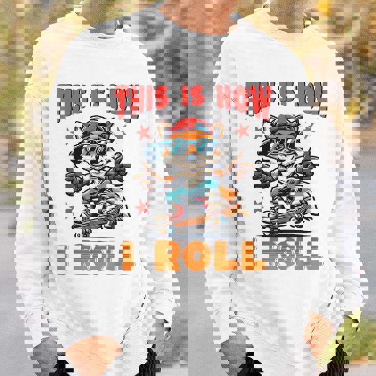 これが私がクールなフォックススケートをスケートボードで転がす方法です スウェットシャツ 彼への贈り物