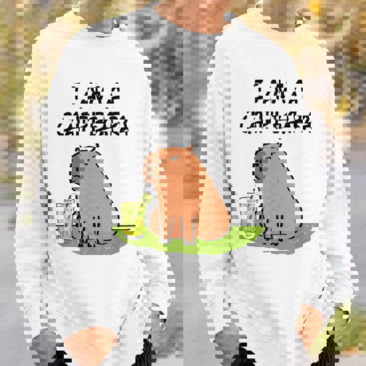 アイ・アム・ア・カイピバラ～カイピリーニャ・カクテル好きのカピバラ～ スウェットシャツ 彼への贈り物